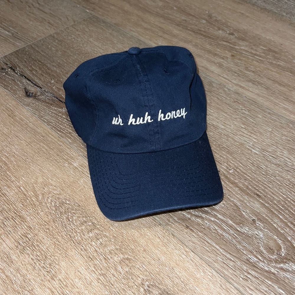 Brandy Melville uh huh honey hat